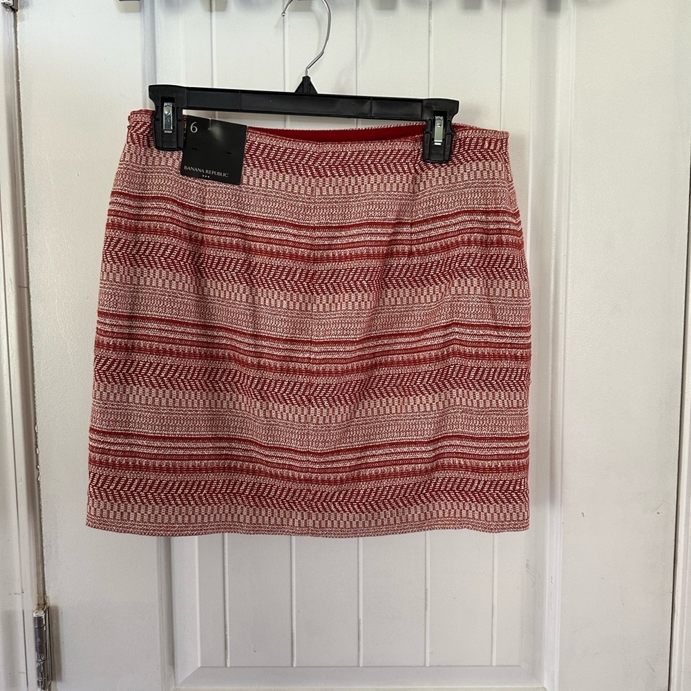 Banana Republic boho Red & Cream Patterned Knit Mini Skirt